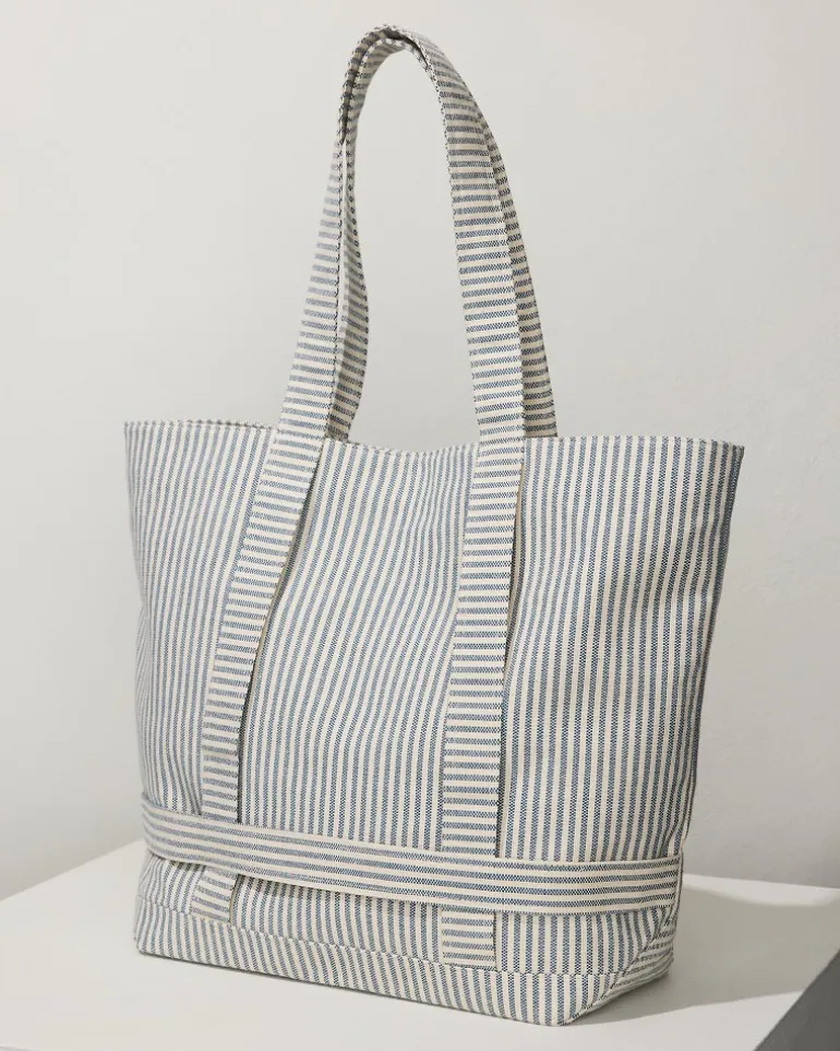 Canvas Traveler Tote