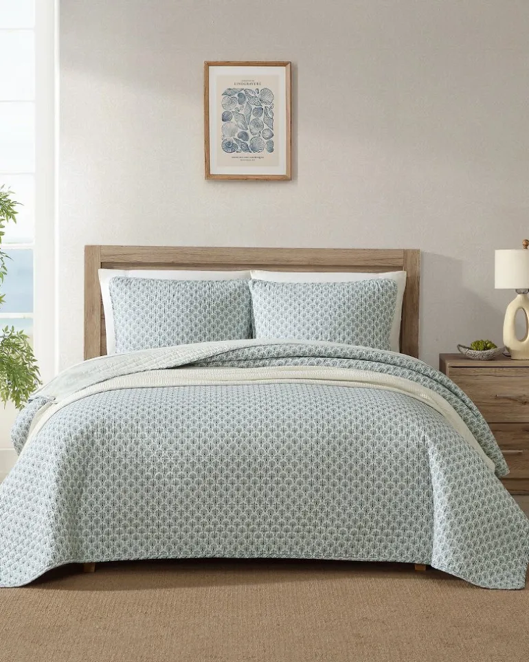 Coastal Batik 3-Piece Full/Queen Quilt Set