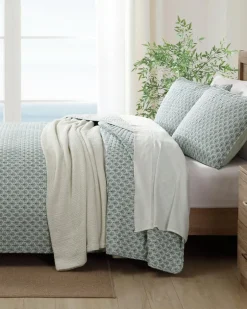 Coastal Batik 3-Piece King Quilt Set