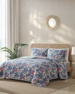 Floral Enchantment Reversible 3-Piece Full/Queen Quilt Set