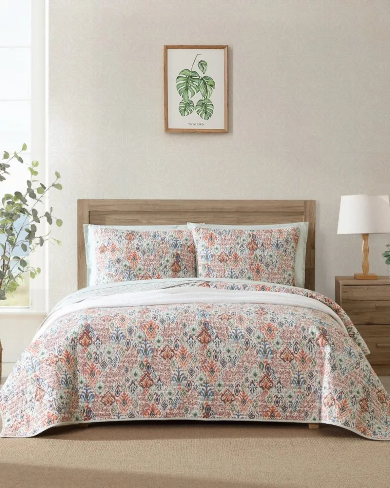 Ikat Tropics Reversible 3-Piece King Quilt Set