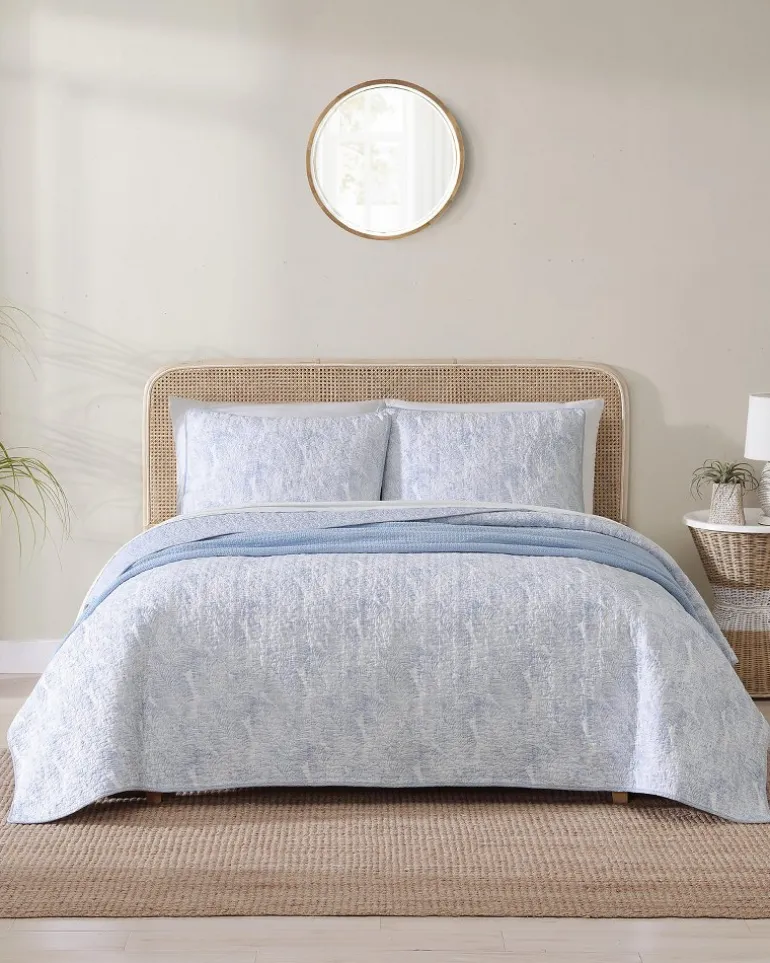 Water Leaves 2-Piece Twin Quilt Set